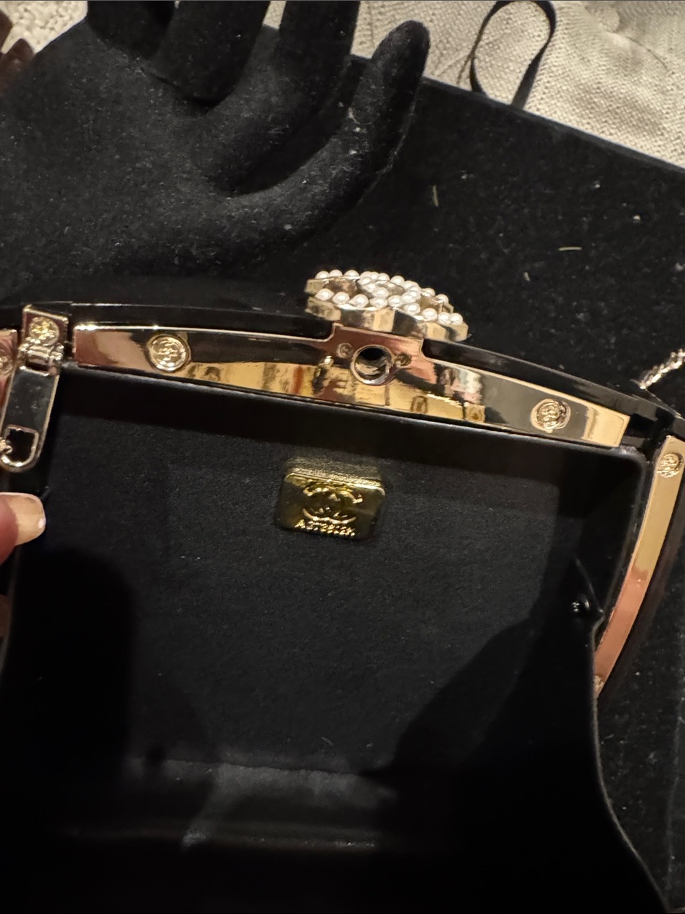 Chanel Makeup Palette Minaudière Purse - Picture 12 of 16